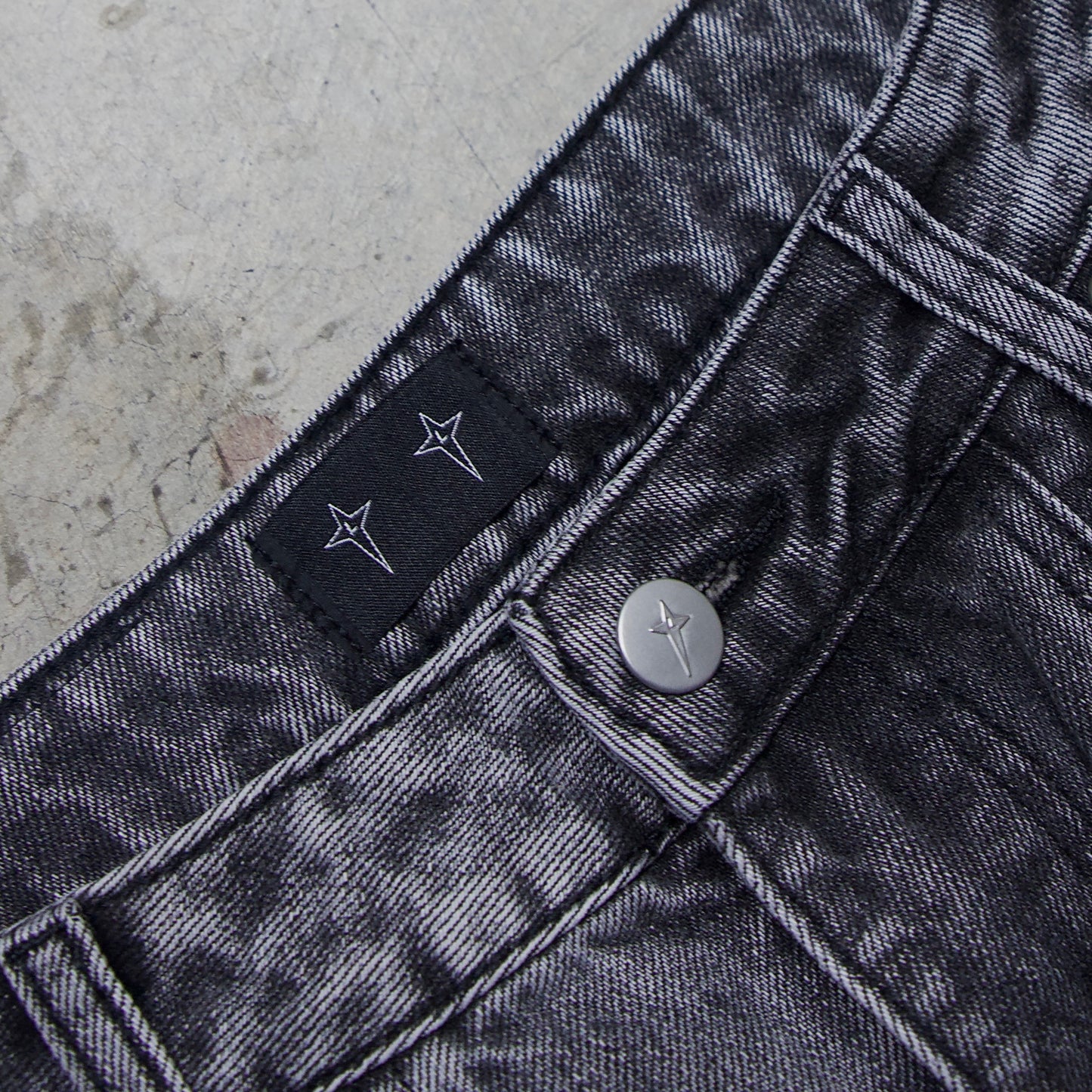CIRCLE DENIM V1 (STONE WASHED GREY)
