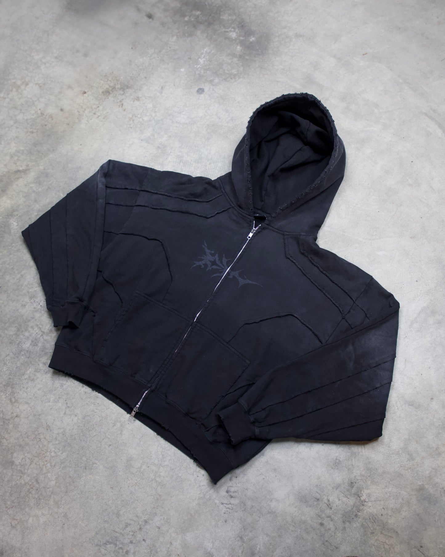 SURVIVOR ZIPUP [MIDNIGHT BLACK]
