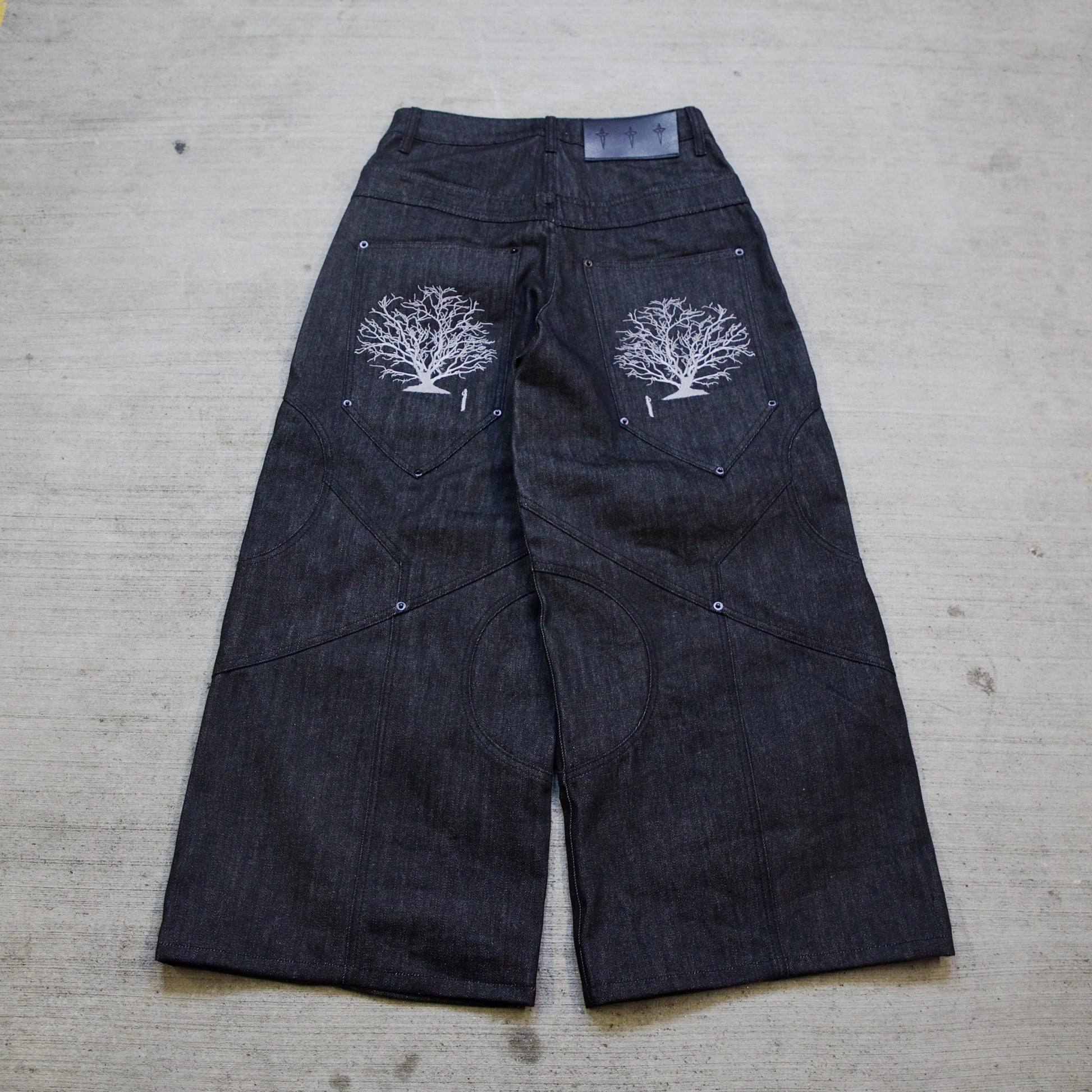 RAW ANCESTRY DENIM [BLACK]