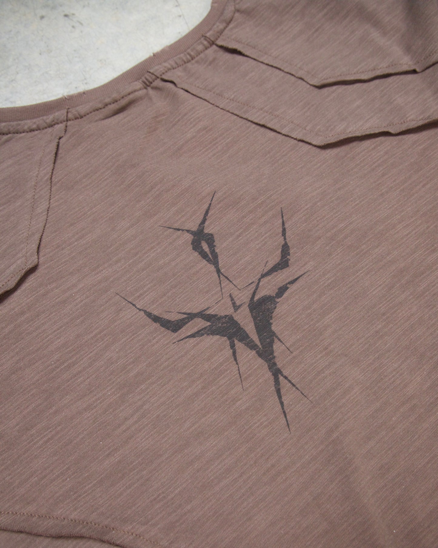BROWN STAR LONG SLEEVE