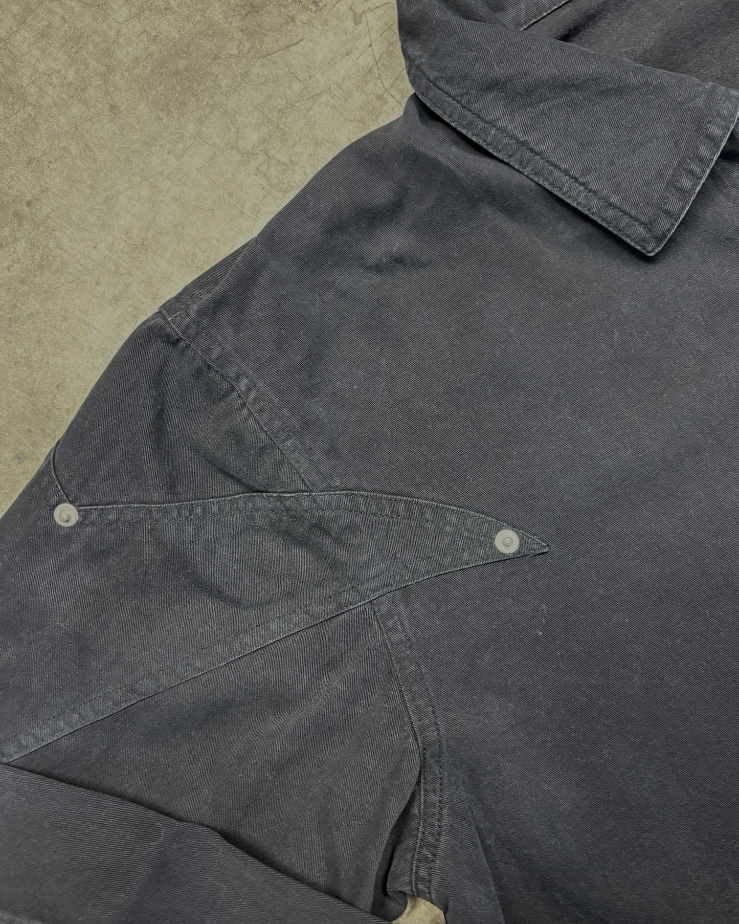 BLACK SURVIVOR BUTTON UP [S]