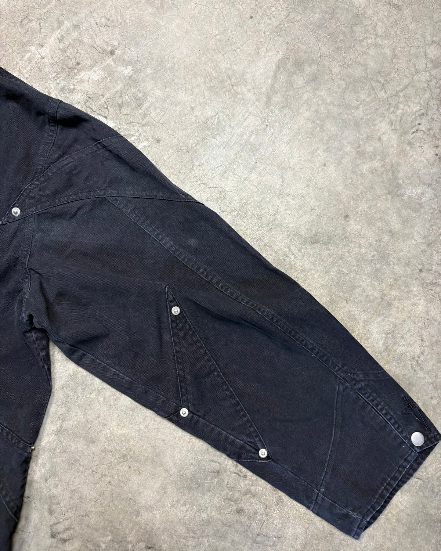 BLACK SURVIVOR BUTTON UP [S]