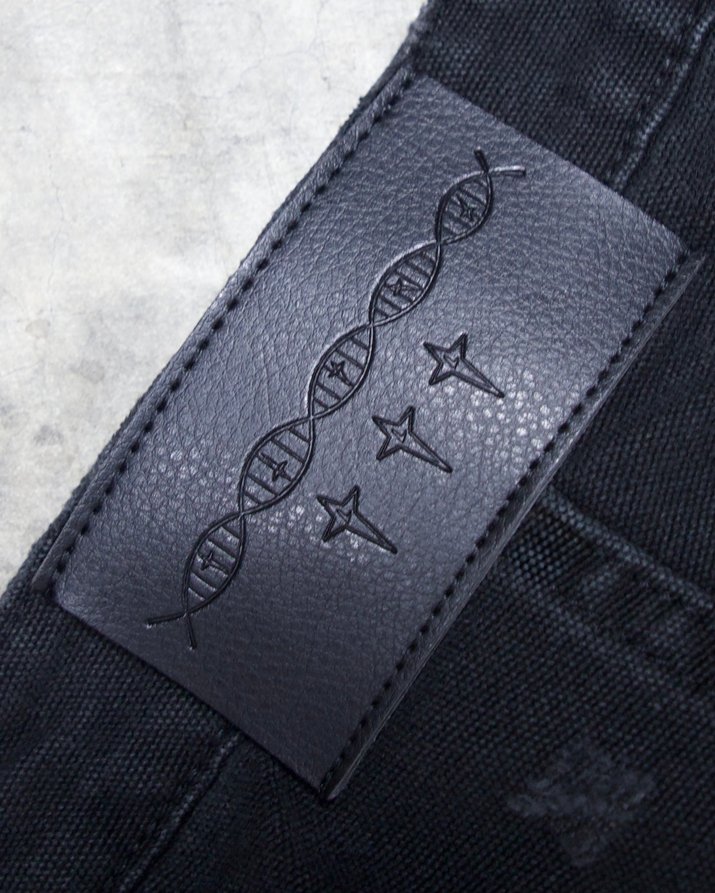 DNA CANVAS SHORTS