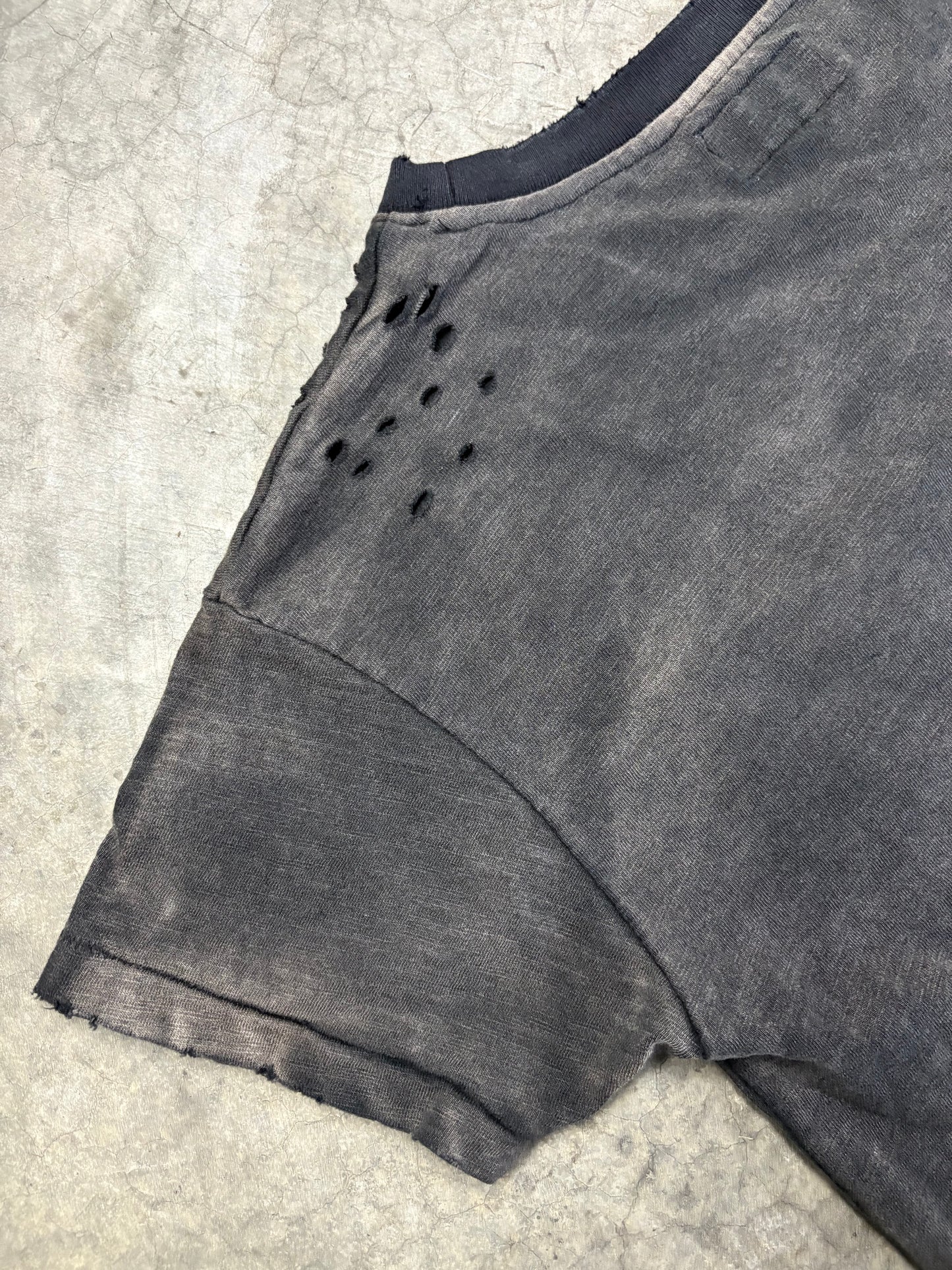 BLACK SUNFADED POCKET TEE [XS]