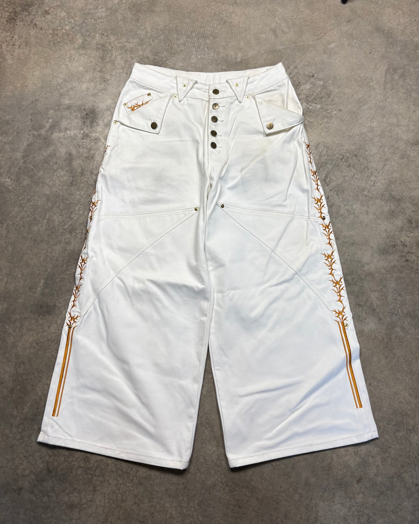 WHITE SURVIVOR SELVEDGE DENIM [32]