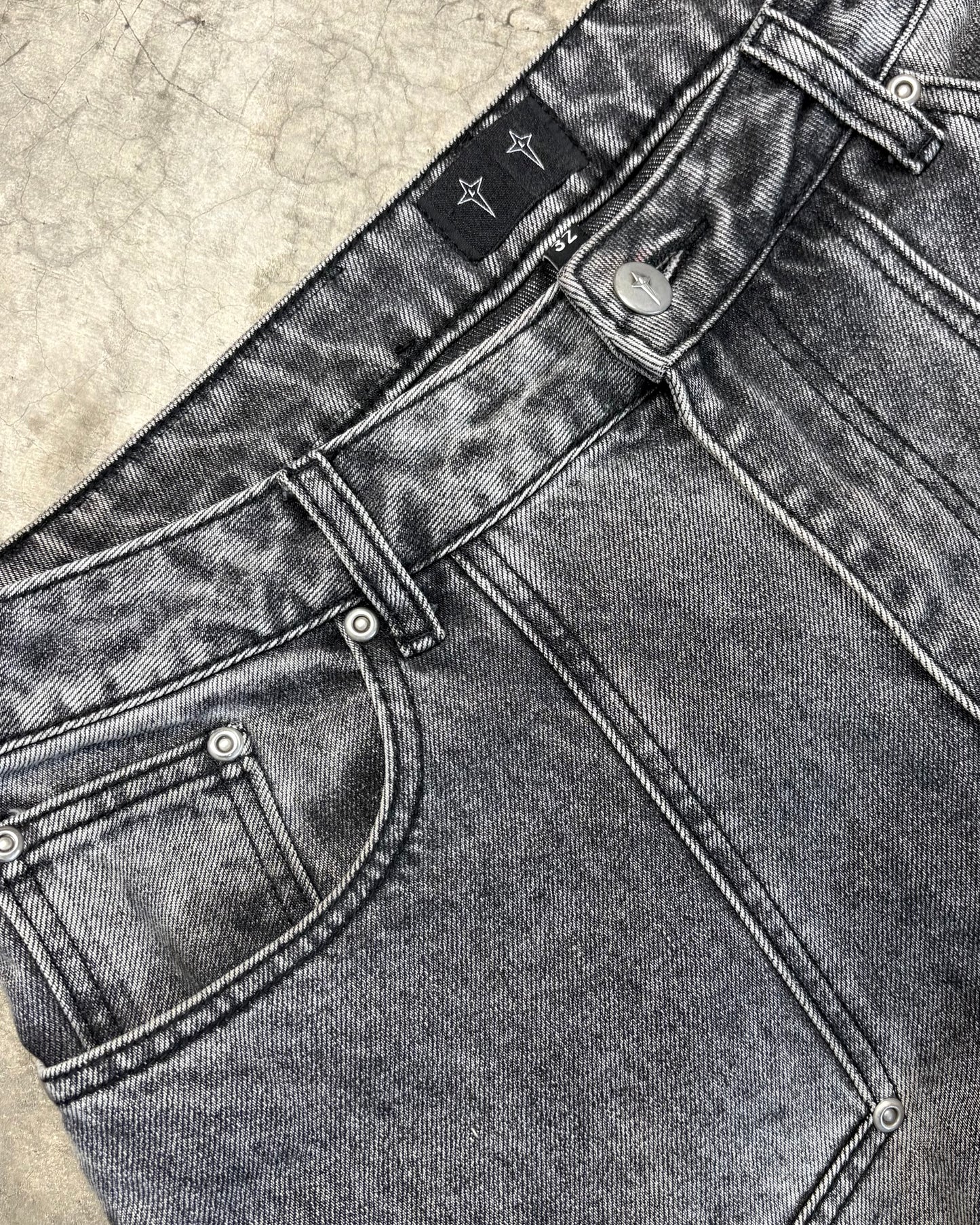 STONE WASHED GREY CIRCLE DENIM PROTOTYPE [32]