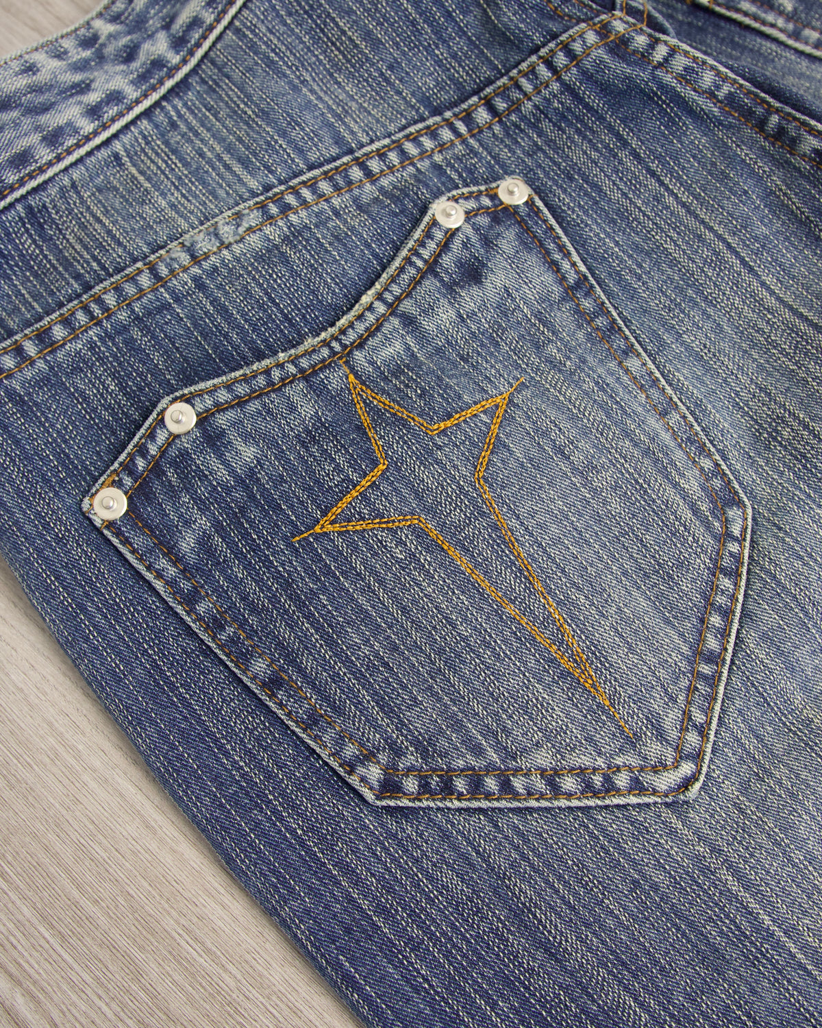STAR BOOTCUT DENIM