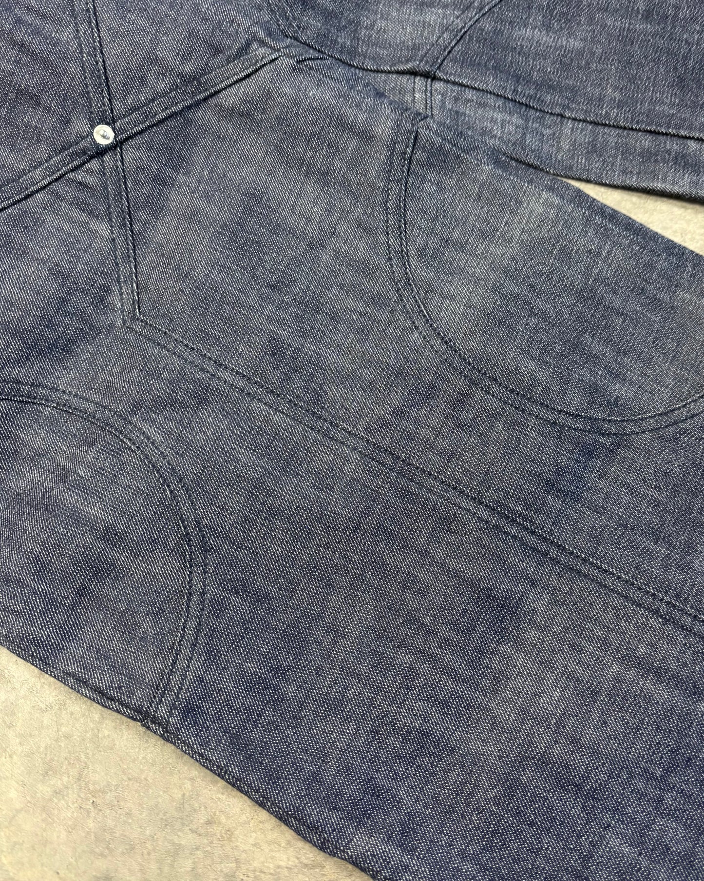 CIRCLE SELVEDGE DENIM [32]