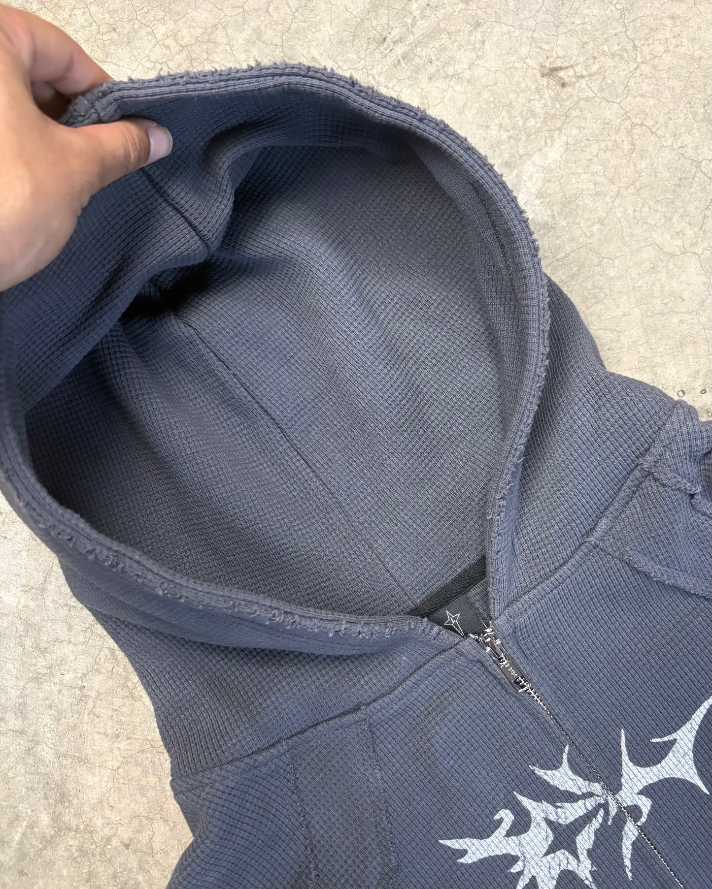 DARK GREY THERMAL SURVIVOR ZIPUP [S]
