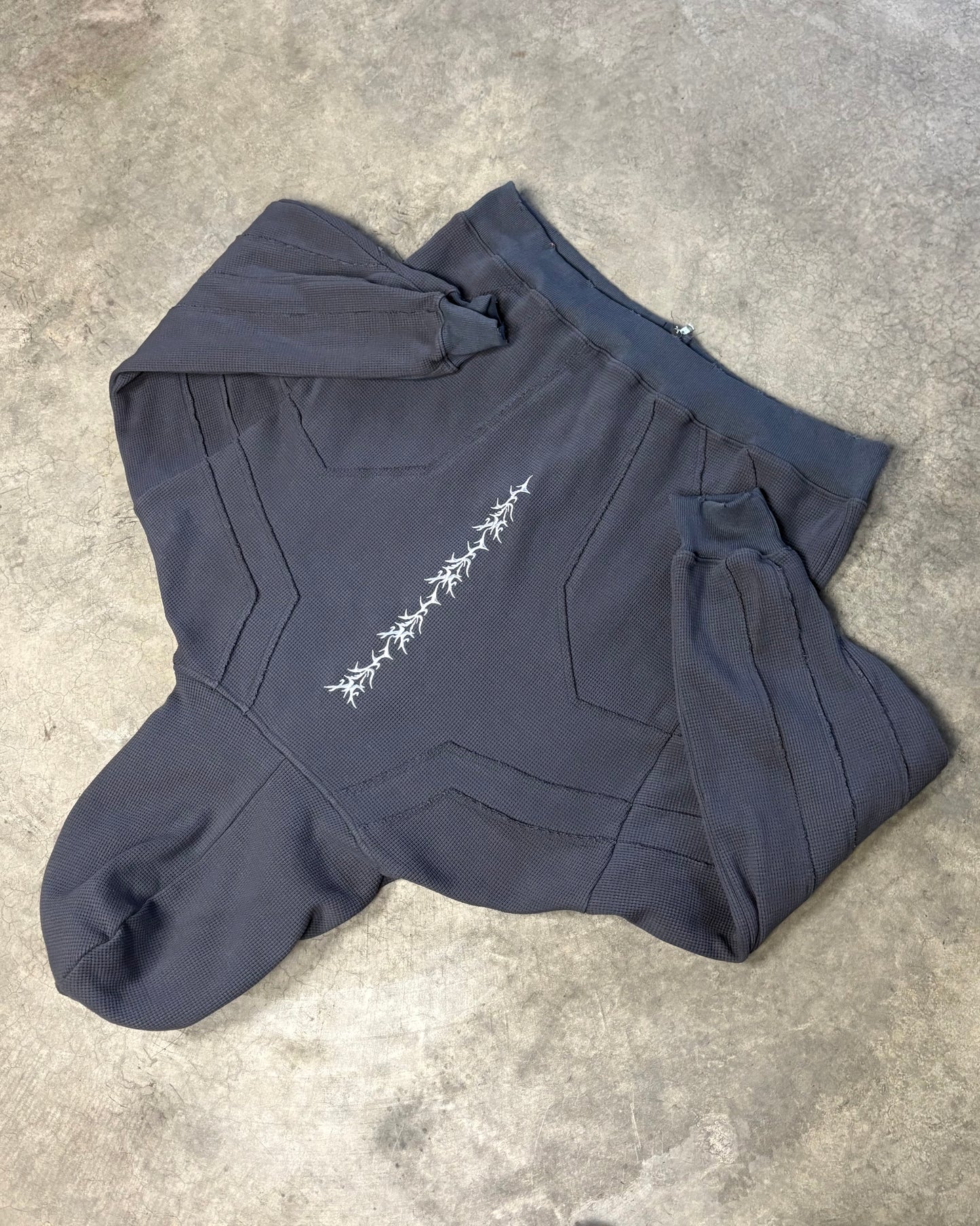 DARK GREY THERMAL SURVIVOR ZIPUP [S]