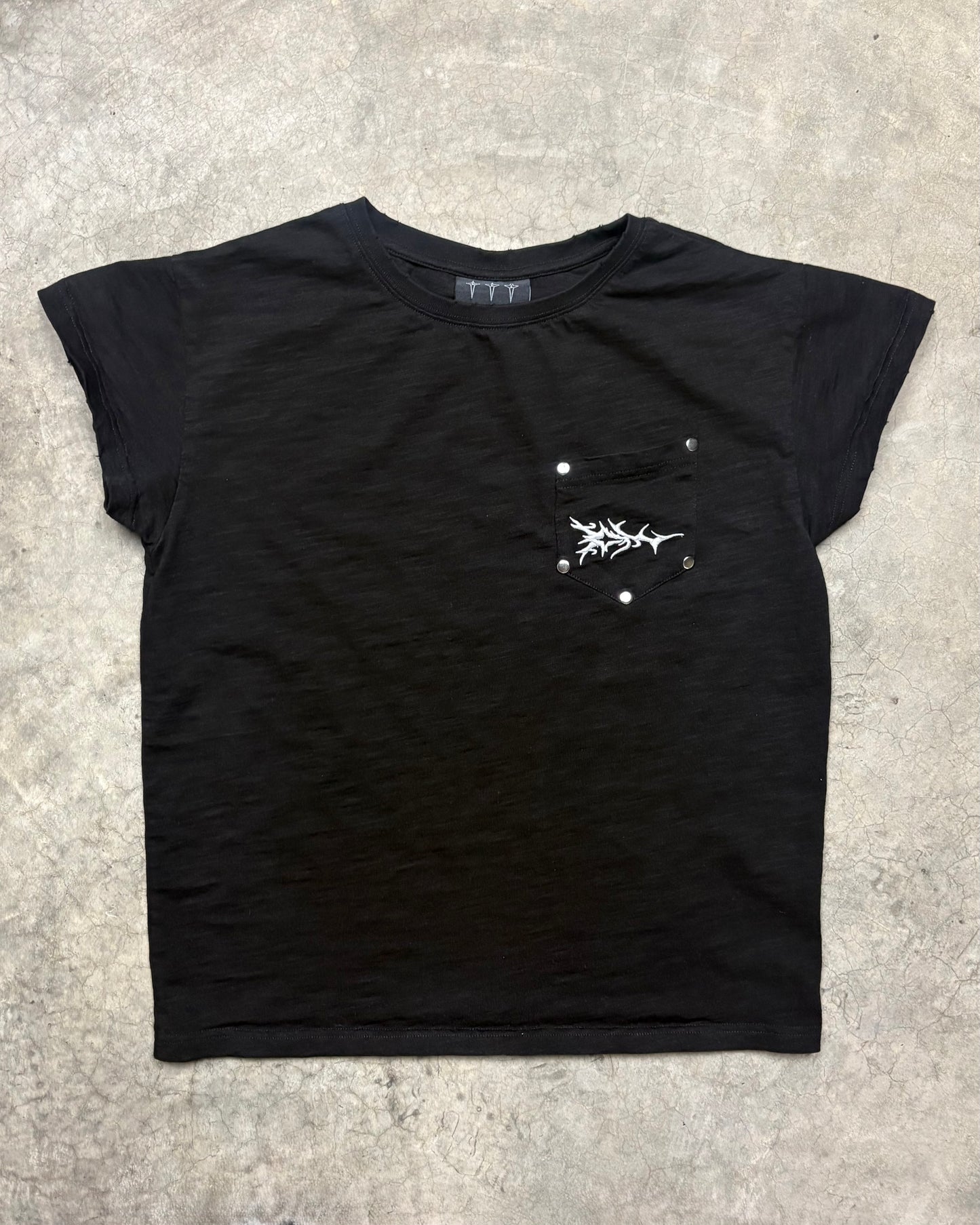 BLACK EMBRACE YOUR LINEAGE POCKET TEE [S]