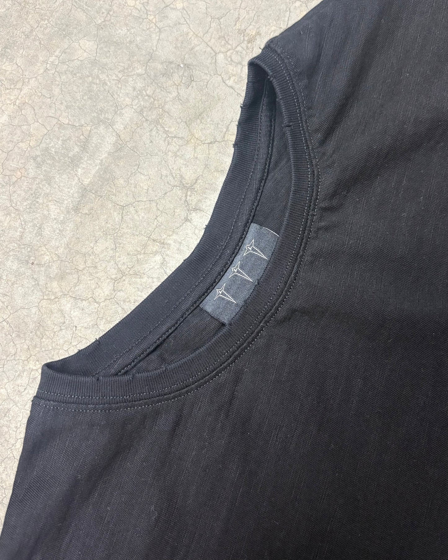 BLACK EMBRACE YOUR LINEAGE POCKET TEE [S]