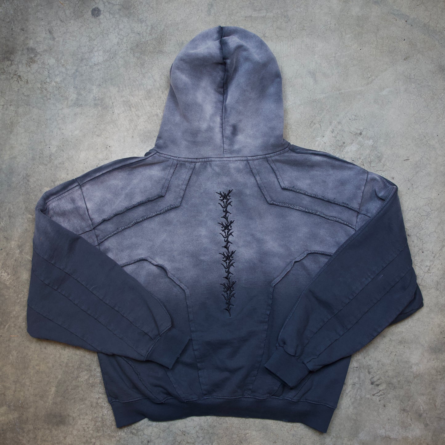 SURVIVOR ZIPUP [FADED BLACK]