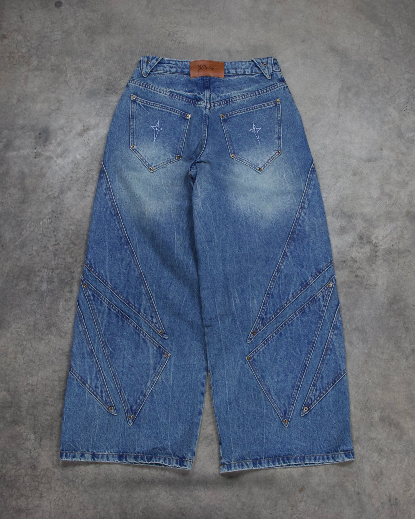 LIGHT BLUE WASHED SURVIVOR DENIM